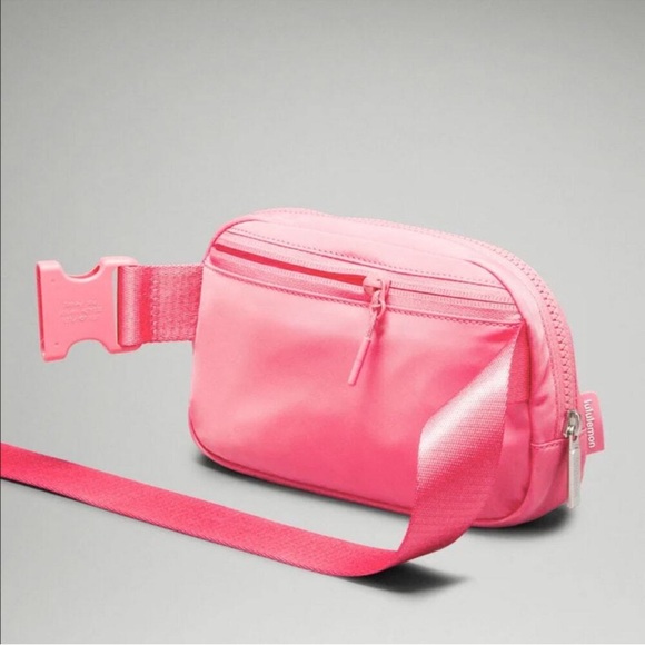 Lululemon SAKURA PINK Everywhere Belt Bag 1L NWT - Picture 5 of 8